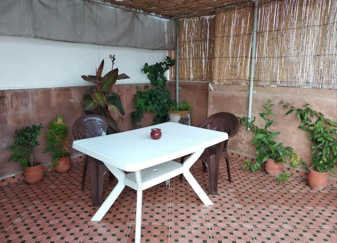 Kayezer Hostel Rabat Kültér fotó